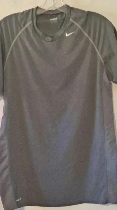 Nike Other - Nike Fitdry Shirt EUC Size Medium